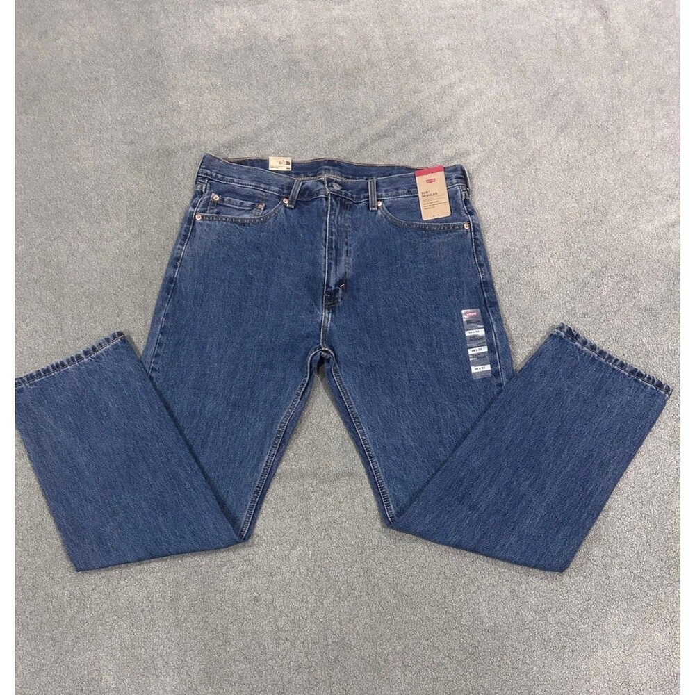 Levi's 505 Jeans Mens 38 x 32 Straight Leg Regular Fit Medium Wash Denim Pants